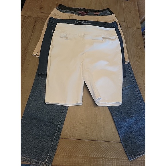 Gloria Vanderbilt Pants - Bundle Lot Gloria Vanderbilt  Lane Bryant Womens Size 18 2xl Jeans Shorts 5 pair